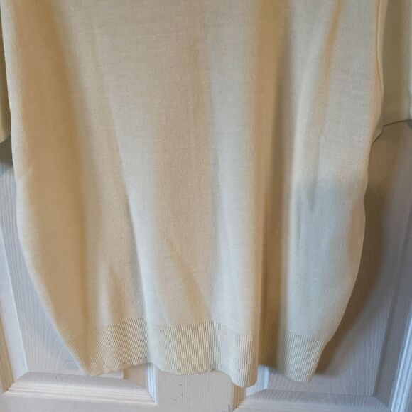 Winona Knits Vintage Sweatshirt Short Sleeve Embroidered Made In USA Cream - Picture 8 of 10